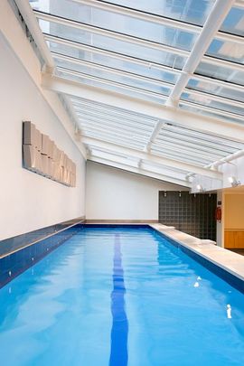 Lavishness in a Landmark * Views & Rooftop Pool* - Photo 1