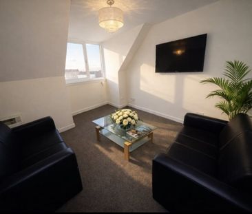 Hilltown 150 (Attic) (K) North Block, DD3 7BJ, Dundee - Photo 1