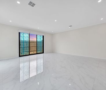 For Lease - Stylish New 4‑Bedroom Home with High Ceilings & Refrige... - Photo 2