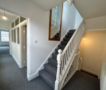 3 bedroom flat to rent - Photo 5