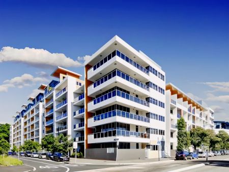 2 bed 2 bath - Photo 5