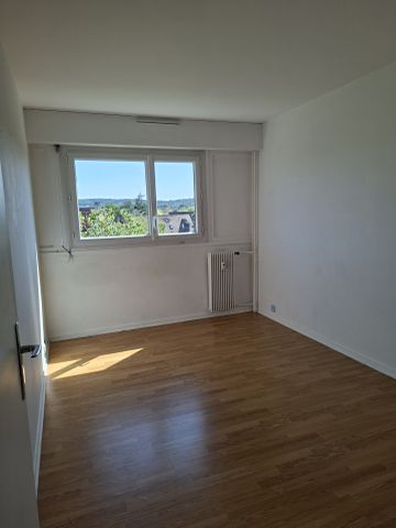 Location Appartement 5 pièces 101m² VERNEUIL SUR SEINE 78480 - Photo 2