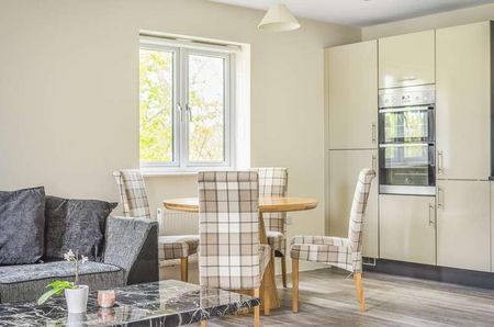 Stickley Court, Park Road, Faringdon, SN7 - Photo 2