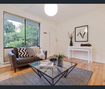 Perfectly Positioned, Secure and Spacious. - Photo 4