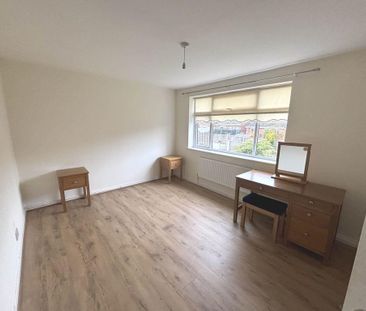 4 bedroom detached house to rent - Photo 1