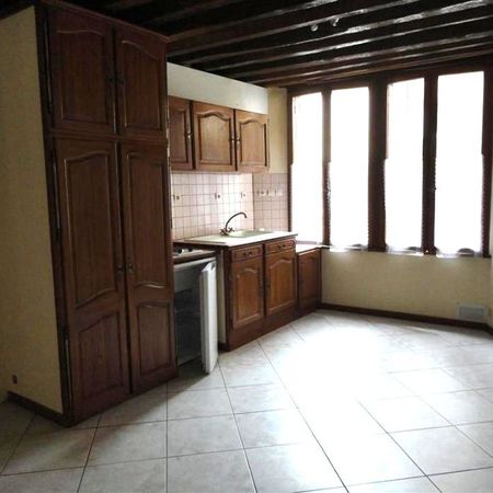 Location Appartement 1 pièce 27m² SENS 89100 - Photo 3