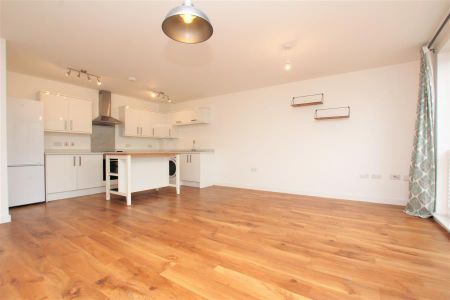 2 bedroom flat to rent - Photo 5