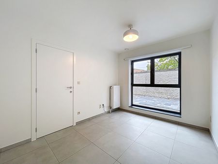 Gelijkvloers app met 2 SLPKS en terras te Gent-Visserij - Photo 2