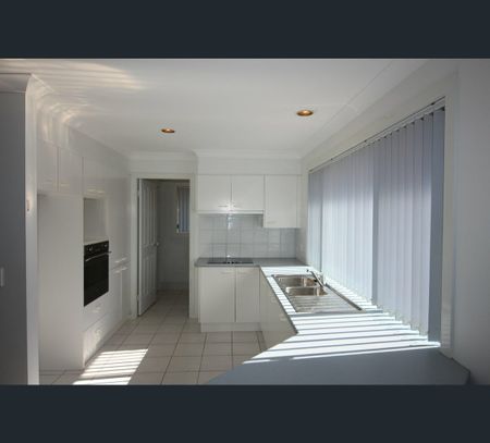 16 James Foster Drive, Hallidays Point, NSW 2430 - Photo 4