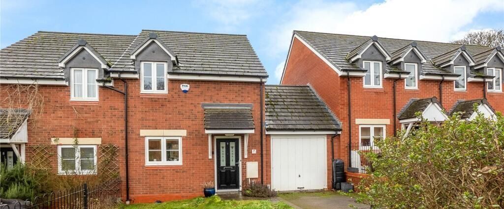 3 bedroom semi-detached house to rent - Photo 1