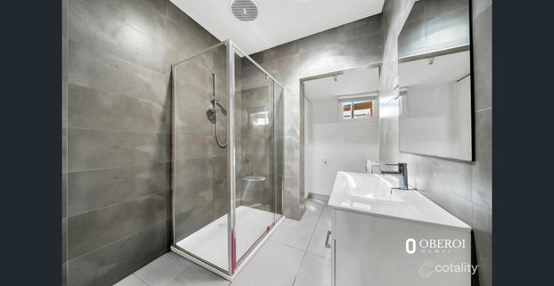 Charming 3-Bedroom Home in the Heart of Pakenham - Photo 1