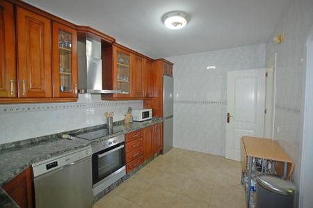 Chalet individual en urbanización de Alhaurín de la Torre – alh27jv2 - Photo 4
