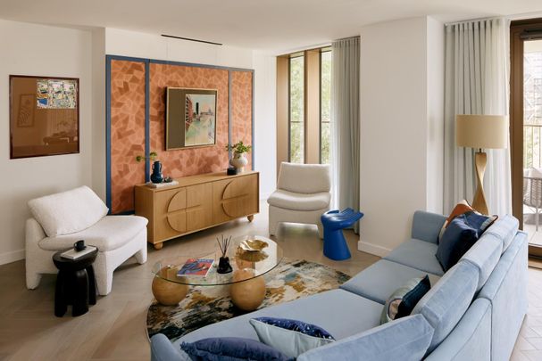 Triptych Place, Southwark - Photo 1