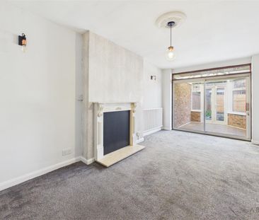 Shelley Avenue, Burton-On-Trent DE14 2QZ - Photo 1