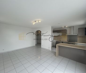 NIMES COSTIERES / PGS LUMINEUX APPARTEMENT P3 AVEC TERRASSE CLIMATI... - Photo 2