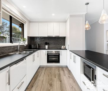 Stylish & Low Maintenance Living in a Prime Richmond Location - Photo 1