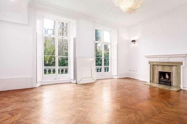 Sheffield Terrace, Kensington, W8 - Photo 1