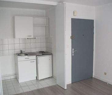 Location Appartement 2 pièces 27m² - Photo 2