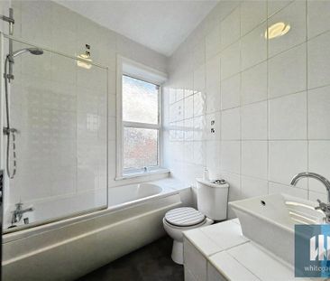 2 bedroom end of terrace house to rent - Photo 6