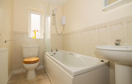 To Let 2 Bed House - Semi-Detached - Photo 4
