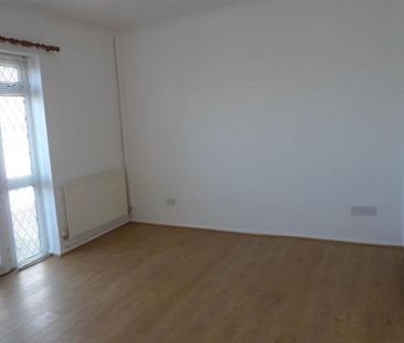 1 bedroom detached bungalow to rent - Photo 2