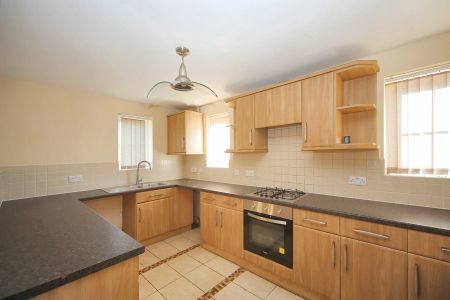 Netherwood Grove, Wigan, WN3 - Photo 5