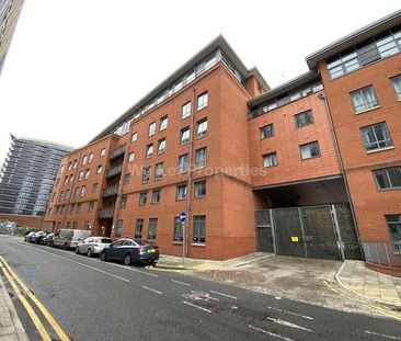 Lake House, Castlefield, M15 - Photo 6
