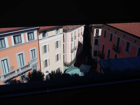 Lugano-via Nassa, appartamento bilocale mansardato. - Photo 3