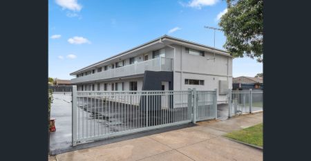 Renovated Upstairs Unit - Photo 4