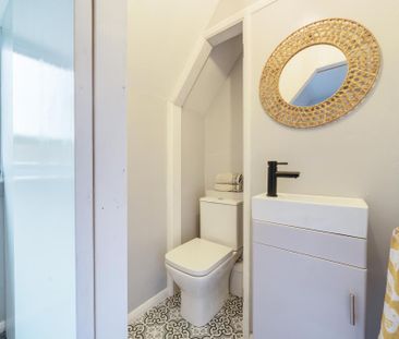 2 bedroom semi-detached house to rent - Photo 4