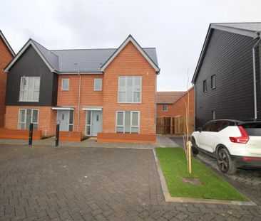 3 bedroom semi-detached house to rent - Photo 5