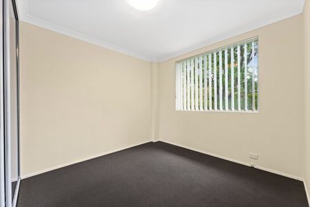 11/27 Heaslip Street, Coniston - Photo 2