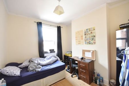 4 Bed - Meldon Terrace, Heaton - Photo 4