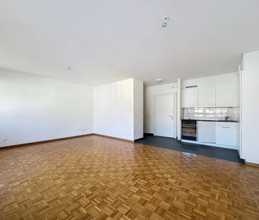 Spacieux appartement de 1 pièce au 1er étage - Photo 2