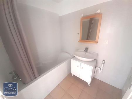 Location Appartement 3 pièces 62m² LUXEUIL LES BAINS 70300 - Photo 5