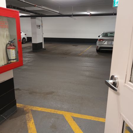 For Lease - 100 Eagle Rock Way Unit# 221, Vaughan, Ontario - Photo 3