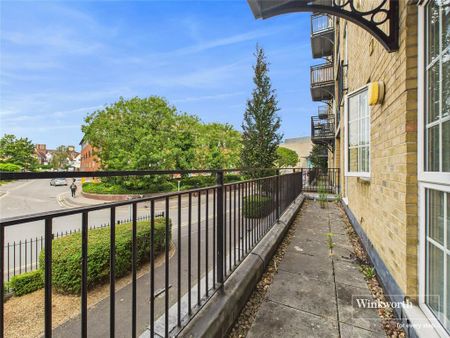3 bedroom apartment to rent - Photo 2