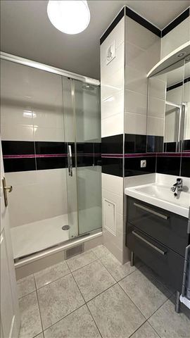 2 pièces - Meublé - 43,98 m² - 3ème étage - Colocation non autorisée - Photo 5