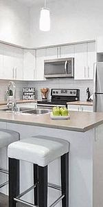 In-Suite Storage, U-shape Breakfast Bar, 1/BD - Photo 3