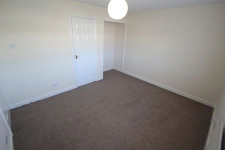 Scotswood Crescent, Leicester - Photo 2