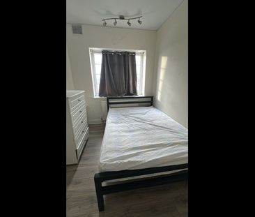 Room in a Shared House, Kennyland Court, NW4 - Photo 1