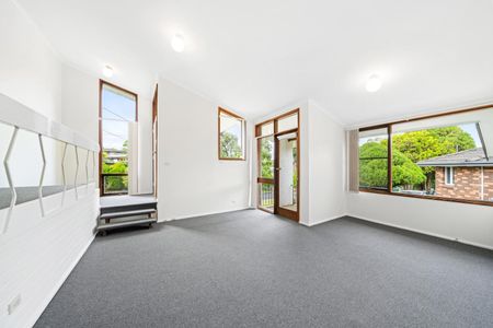 3 Yalding Avenue, Carlingford NSW 2118 - House For Rent | Domain - Photo 4