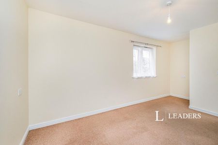 3 bedroom flat to rent - Photo 5