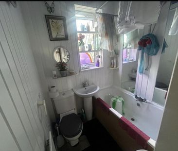 1 bedroom semi-detached house to rent - Photo 3