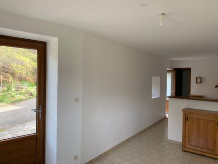 Location maison ancienne 3 pièces 52.65 m² à Faugères (07230) - Photo 2