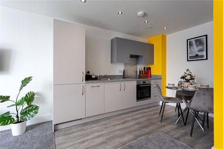 1 bedroom Flat To Rent - Photo 2