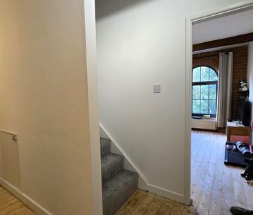 4 bedroom flat to rent - Photo 4