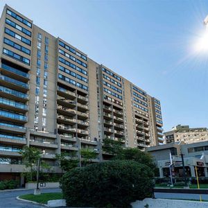 1 Bdrm + Den - 1245, 1275 Chemin Ste. Foy, 830, 840, 850 Ave. Ernest-Gagnon, 875 Ave. Holland - 1245, 1275 Chemin Ste. Foy, 830, 840, 850 Ave. Ernest-Gagnon, 875 Ave. Holl, Quebec - Photo 3