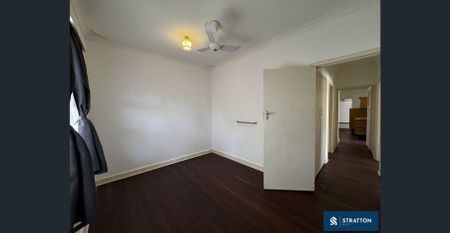 Charming 3-Bedroom Home in Beeliar - Photo 2