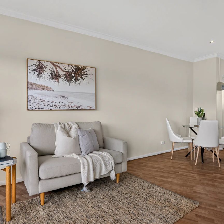 Light-Filled One Bedroom Unit Between City and the Sea - Photo 1